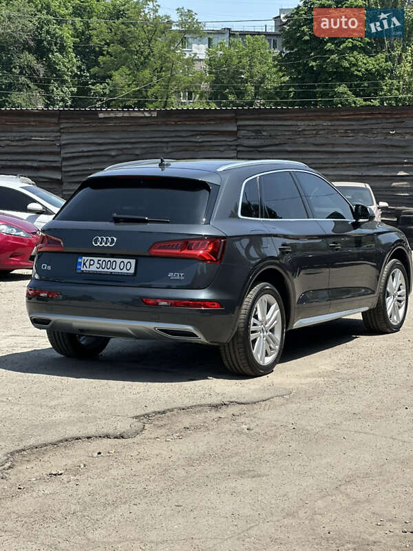 Внедорожник / Кроссовер Audi Q5 2018 в Запорожье