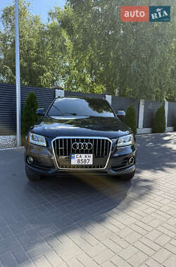 Внедорожник / Кроссовер Audi Q5 2016 в 