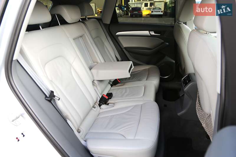 Позашляховик / Кросовер Audi Q5 2014 в Києві