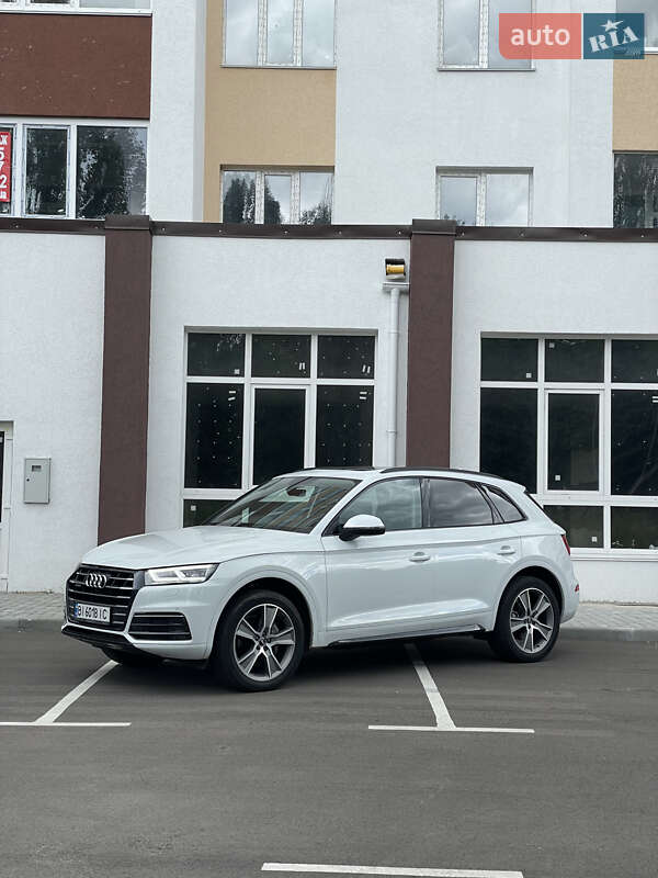 Внедорожник / Кроссовер Audi Q5 2019 в Киеве