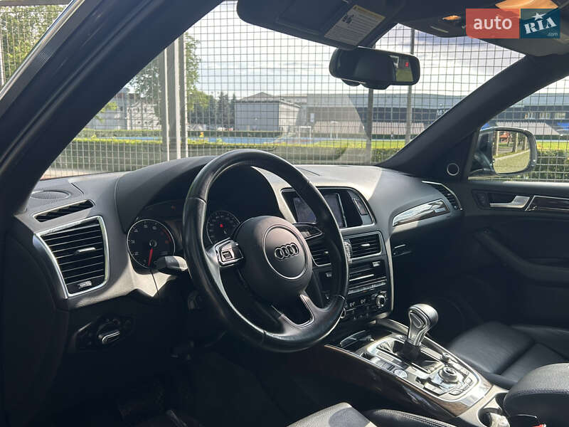 Позашляховик / Кросовер Audi Q5 2016 в Мукачевому