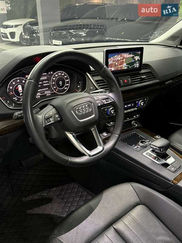 Внедорожник / Кроссовер Audi Q5 2019 в Одессе