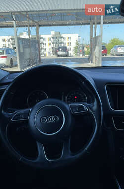 Позашляховик / Кросовер Audi Q5 2013 в 