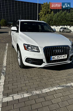 Внедорожник / Кроссовер Audi Q5 2016 в 