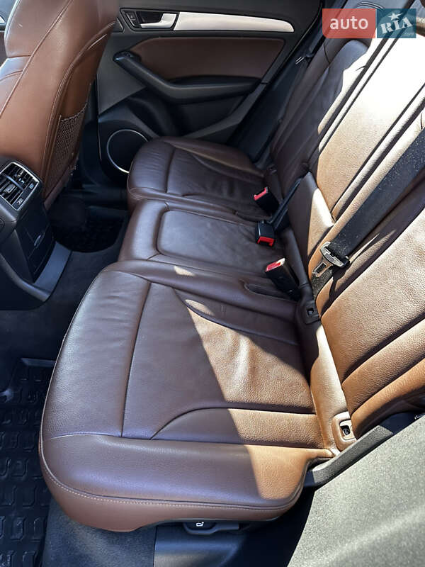 Внедорожник / Кроссовер Audi Q5 2016 в Луцке