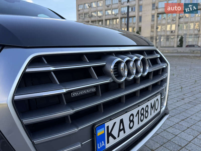 Внедорожник / Кроссовер Audi Q5 2018 в Киеве