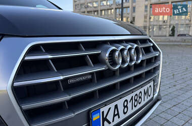 Внедорожник / Кроссовер Audi Q5 2018 в 