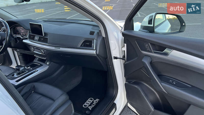 Внедорожник / Кроссовер Audi Q5 2018 в Львове