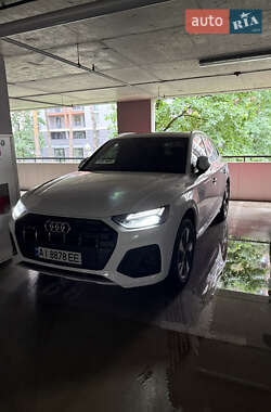 Внедорожник / Кроссовер Audi Q5 2023 в 