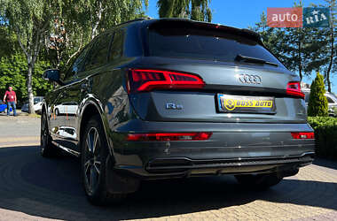Внедорожник / Кроссовер Audi Q5 2017 в 