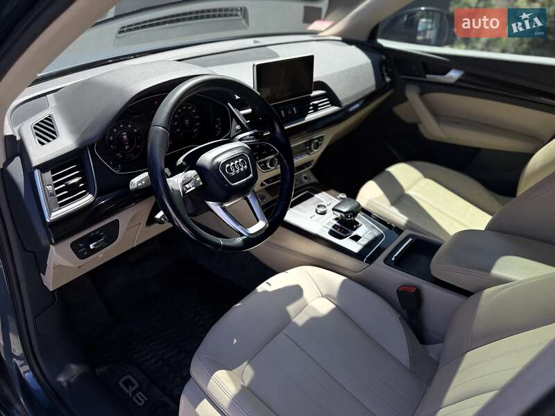 Внедорожник / Кроссовер Audi Q5 2018 в Львове