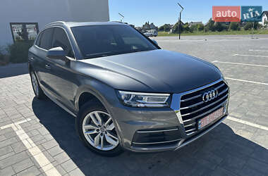 Внедорожник / Кроссовер Audi Q5 2020 в 