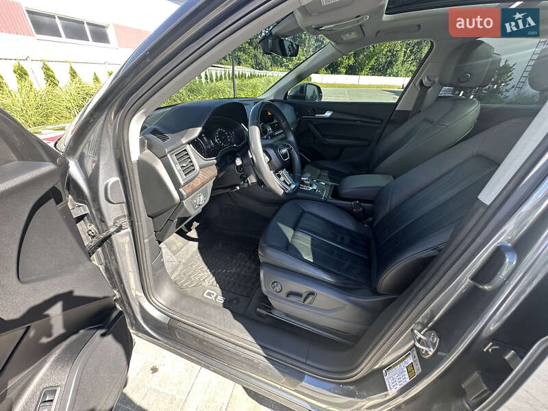 Внедорожник / Кроссовер Audi Q5 2020 в Луцке