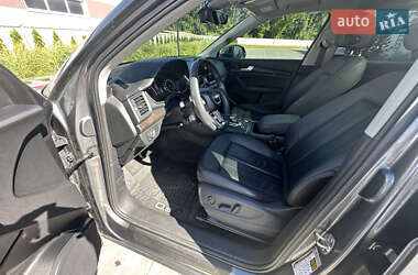 Внедорожник / Кроссовер Audi Q5 2020 в 