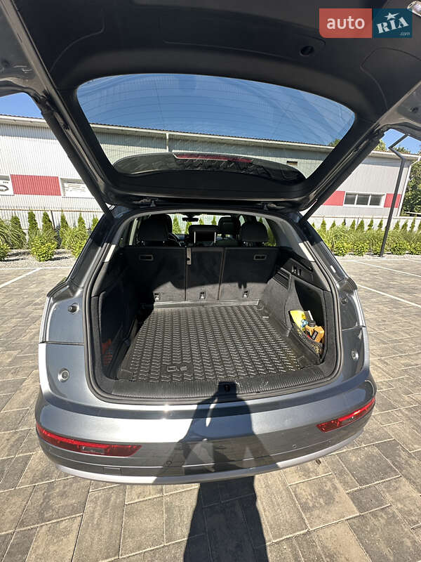 Внедорожник / Кроссовер Audi Q5 2020 в Луцке