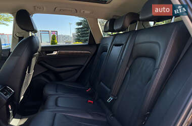 Внедорожник / Кроссовер Audi Q5 2016 в 