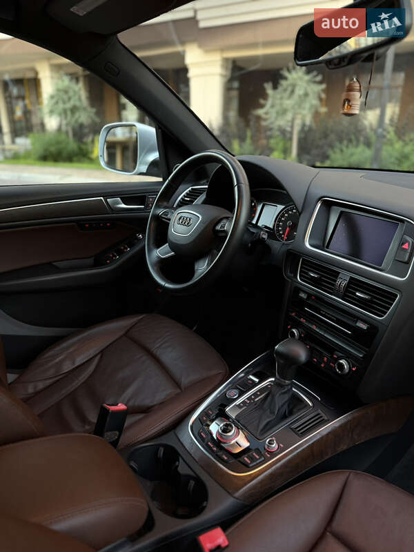 Внедорожник / Кроссовер Audi Q5 2014 в Киеве