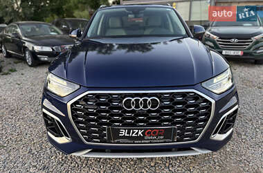 Внедорожник / Кроссовер Audi Q5 2022 в 