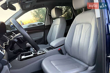 Внедорожник / Кроссовер Audi Q5 2022 в 