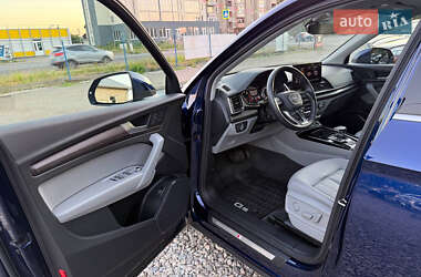 Внедорожник / Кроссовер Audi Q5 2022 в 