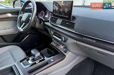 Внедорожник / Кроссовер Audi Q5 2022 в 