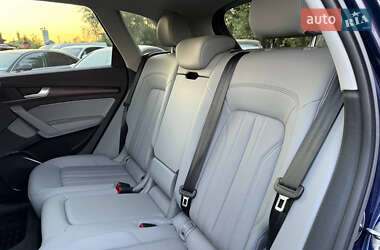 Внедорожник / Кроссовер Audi Q5 2022 в 