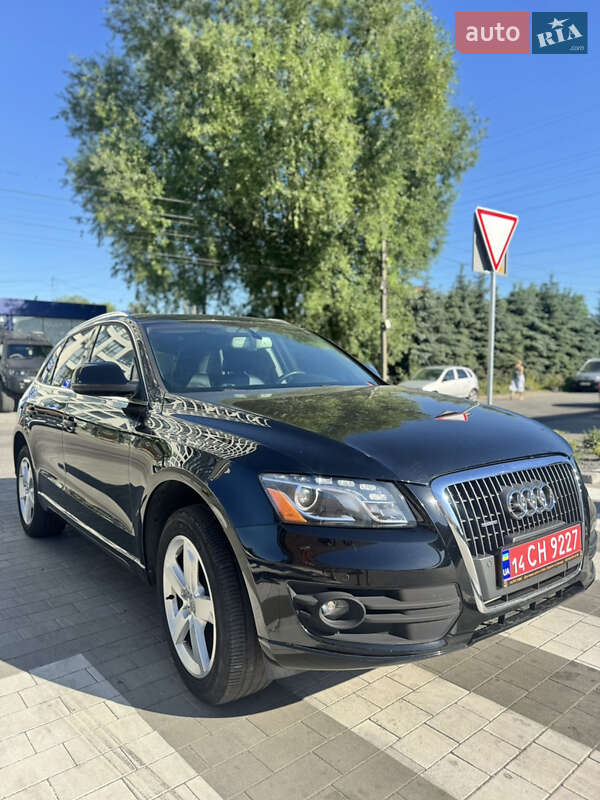 Внедорожник / Кроссовер Audi Q5 2012 в 