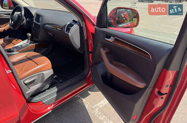 Внедорожник / Кроссовер Audi Q5 2011 в 