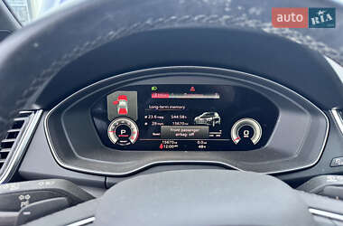 Внедорожник / Кроссовер Audi Q5 2022 в 