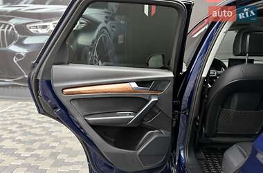 Внедорожник / Кроссовер Audi Q5 2022 в 