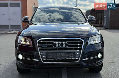 Внедорожник / Кроссовер Audi Q5 2016 в 