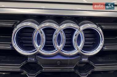Внедорожник / Кроссовер Audi Q5 2022 в 
