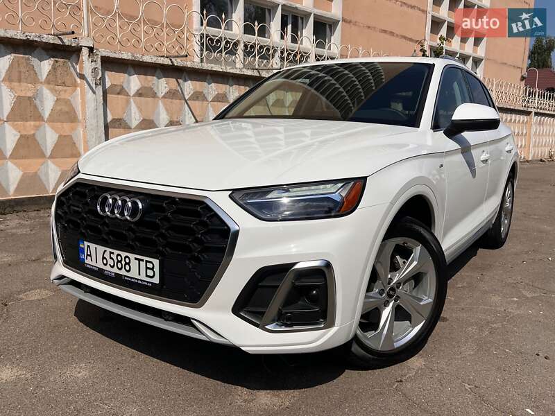 Позашляховик / Кросовер Audi Q5 2022 в Києві