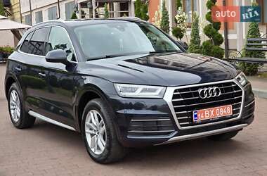 Внедорожник / Кроссовер Audi Q5 2019 в 