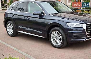 Внедорожник / Кроссовер Audi Q5 2019 в 