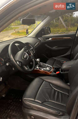 Внедорожник / Кроссовер Audi Q5 2015 в 