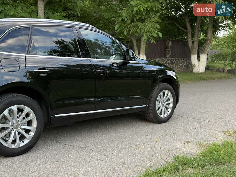 Внедорожник / Кроссовер Audi Q5 2014 в Корсуне-Шевченковском