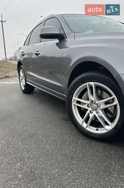 Внедорожник / Кроссовер Audi Q5 2016 в 