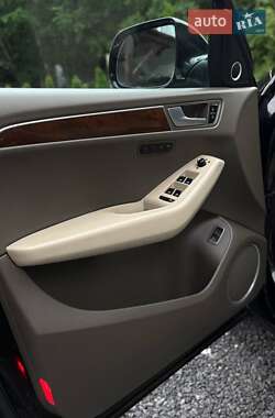 Позашляховик / Кросовер Audi Q5 2012 в 