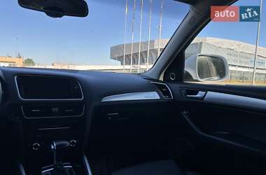 Позашляховик / Кросовер Audi Q5 2013 в 