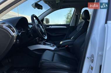 Позашляховик / Кросовер Audi Q5 2013 в 