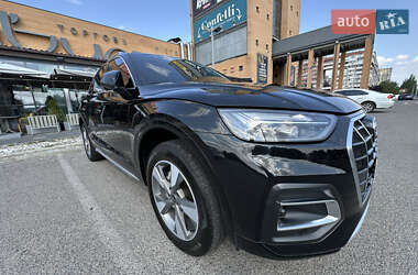 Внедорожник / Кроссовер Audi Q5 2022 в 