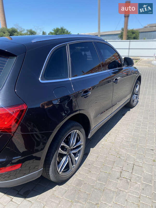 Внедорожник / Кроссовер Audi Q5 2013 в Мукачево