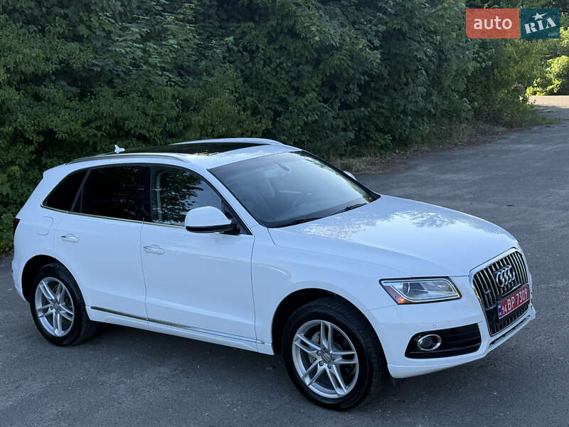 Внедорожник / Кроссовер Audi Q5 2015 в Самборе
