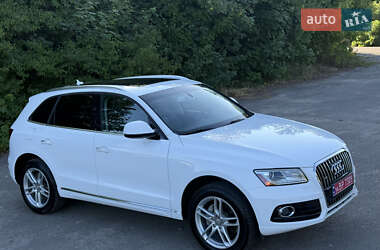 Внедорожник / Кроссовер Audi Q5 2015 в 