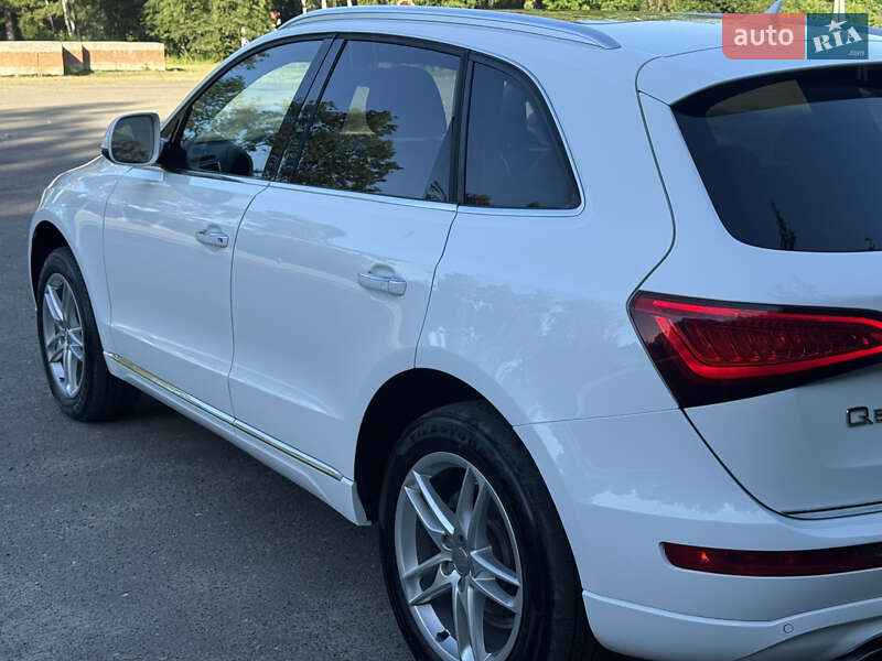 Внедорожник / Кроссовер Audi Q5 2015 в Самборе