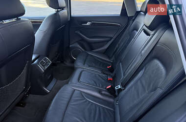 Внедорожник / Кроссовер Audi Q5 2015 в 
