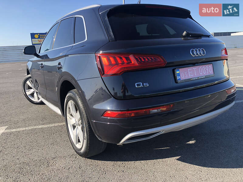 Внедорожник / Кроссовер Audi Q5 2018 в Львове