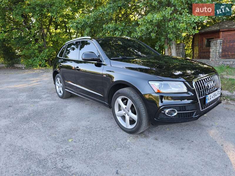 Внедорожник / Кроссовер Audi Q5 2016 в Обухове
