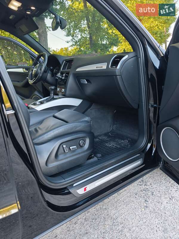 Внедорожник / Кроссовер Audi Q5 2016 в Обухове